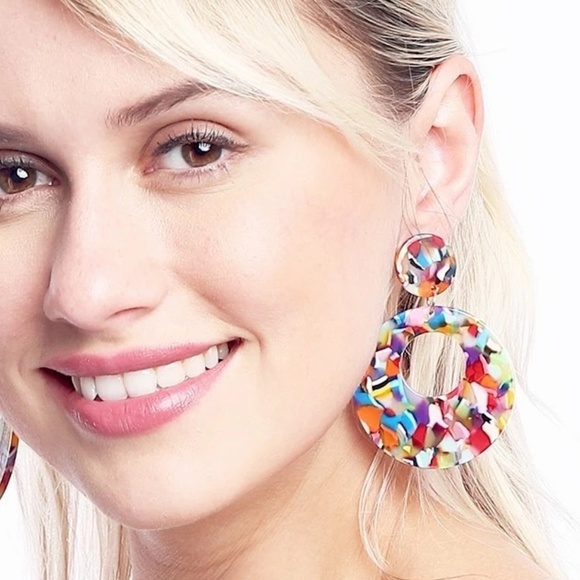 Open Circle Pendant Drop Earrings in Amber - Picture 8 of 8